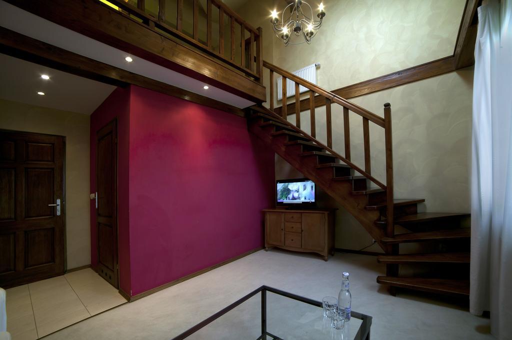 Neohotel Airport Szczyglice Room photo